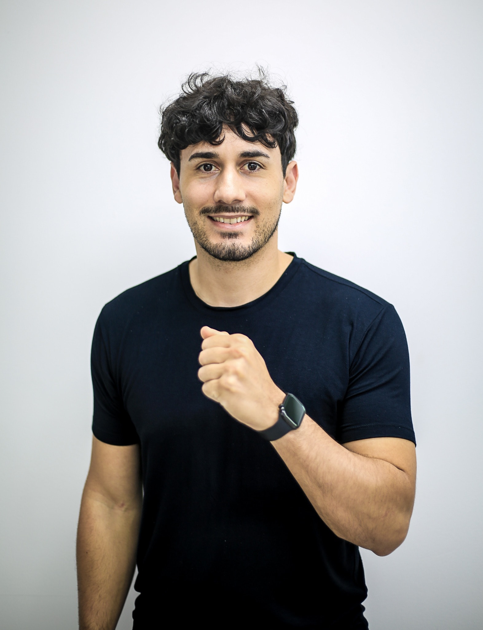 Retrato de Marco Macedo, barbeiro da MC Barbearia